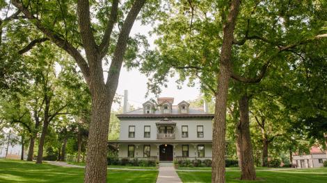 La hacienda Bingham-Waggoner y sus terrenos