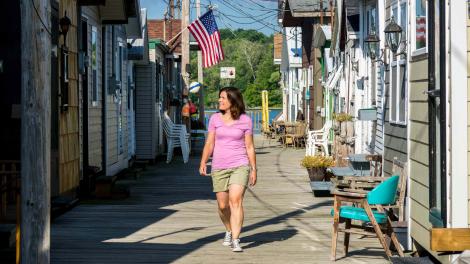 Strolling around Canandaigua Lake, New York