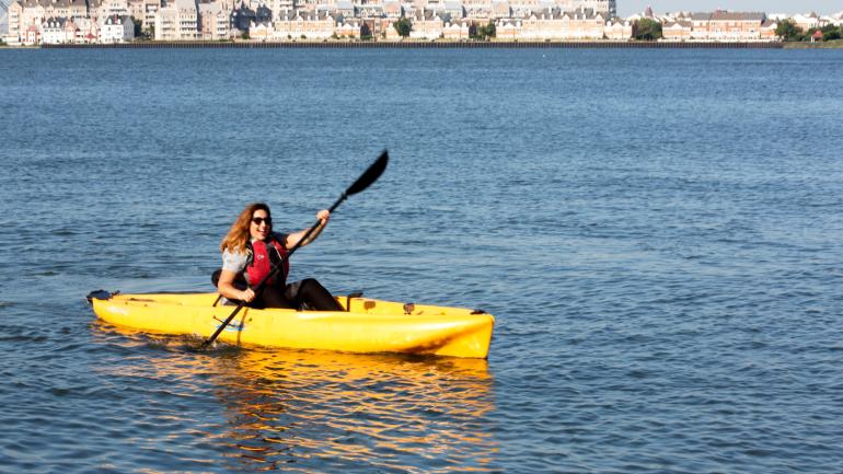 Free guided kayak tours along the Hudson River at Liberty State Park in Jersey City, New Jersey