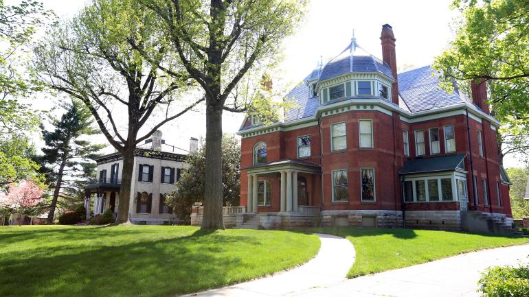 Grand Avenue Bed & Breakfast in Carthage, Missouri