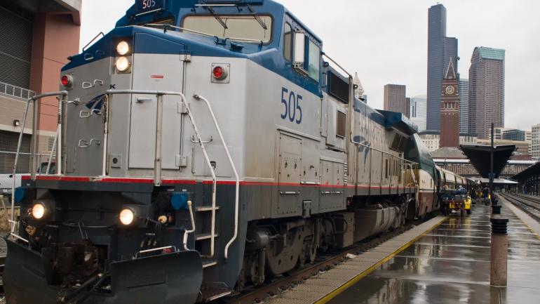Vorsicht bei der Abfahrt! Die Abenteuerreise durch den Glacier-Nationalpark kann beginnen.