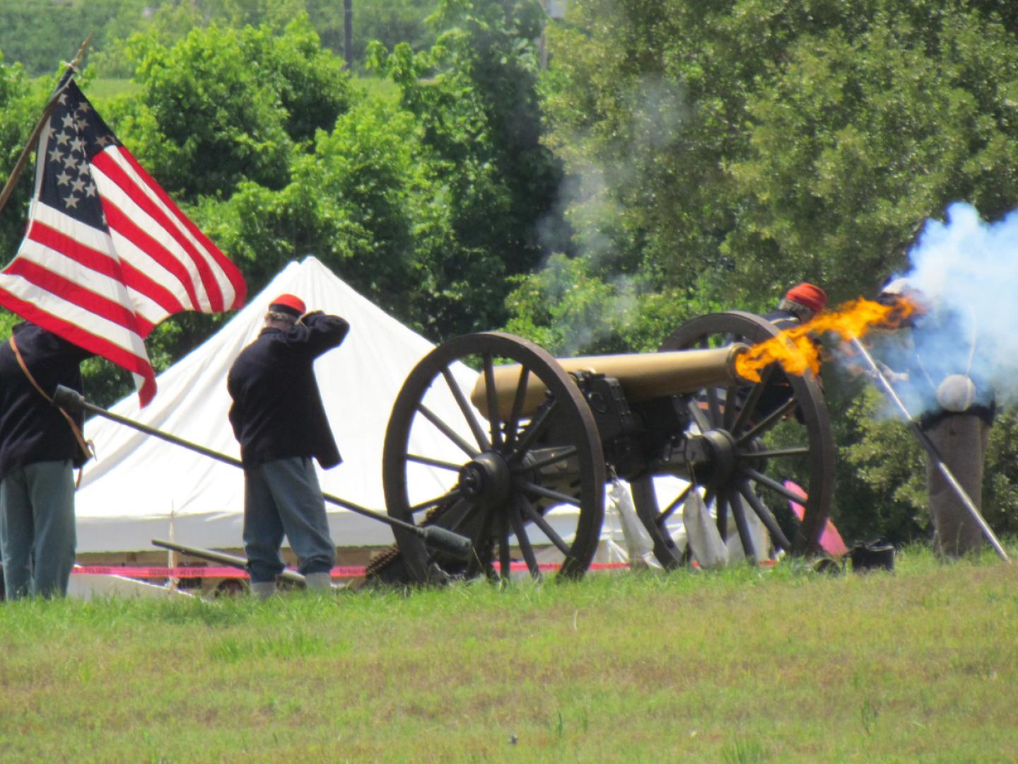 Reenactors at Blue & Gray on the Red 