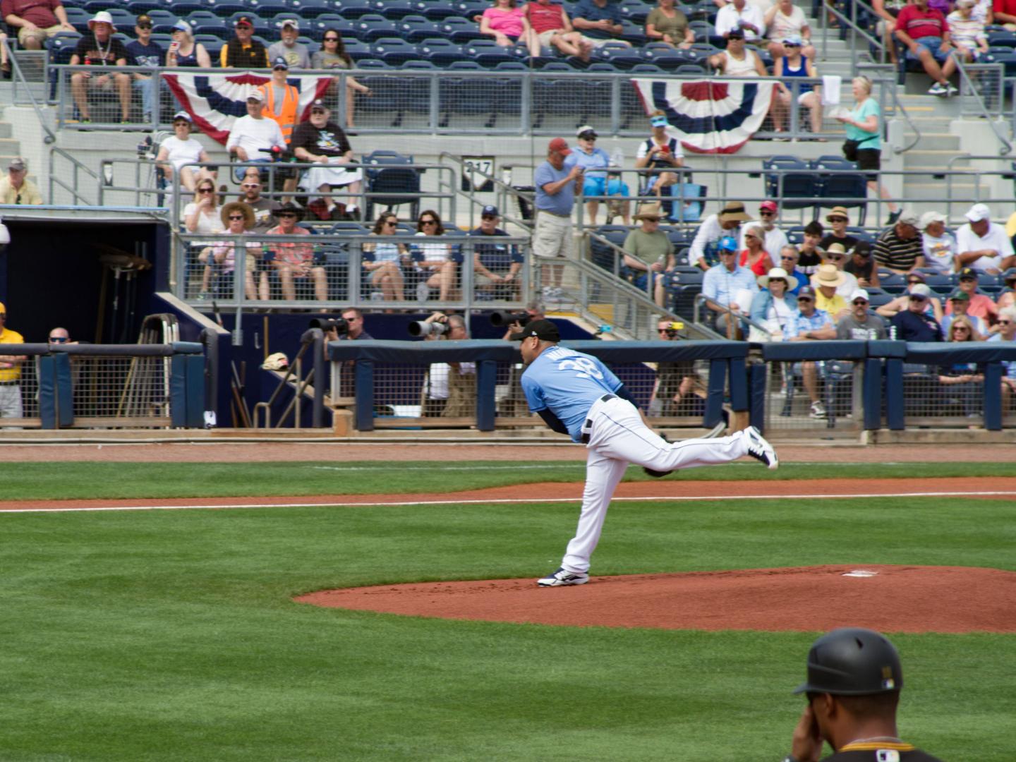 Lanzamientos en el Tampa Bay Rays Spring Training en Tampa Bay Rays en Port Charlotte, Florida
