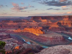 Layers of rocky beauty meet the sky at Dead Horse Point State Park Layers of rocky beauty meet the sky at Dead Horse Point State Park