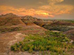 Sundown casts its golden light over the Badlands Sundown casts its golden light over the Badlands