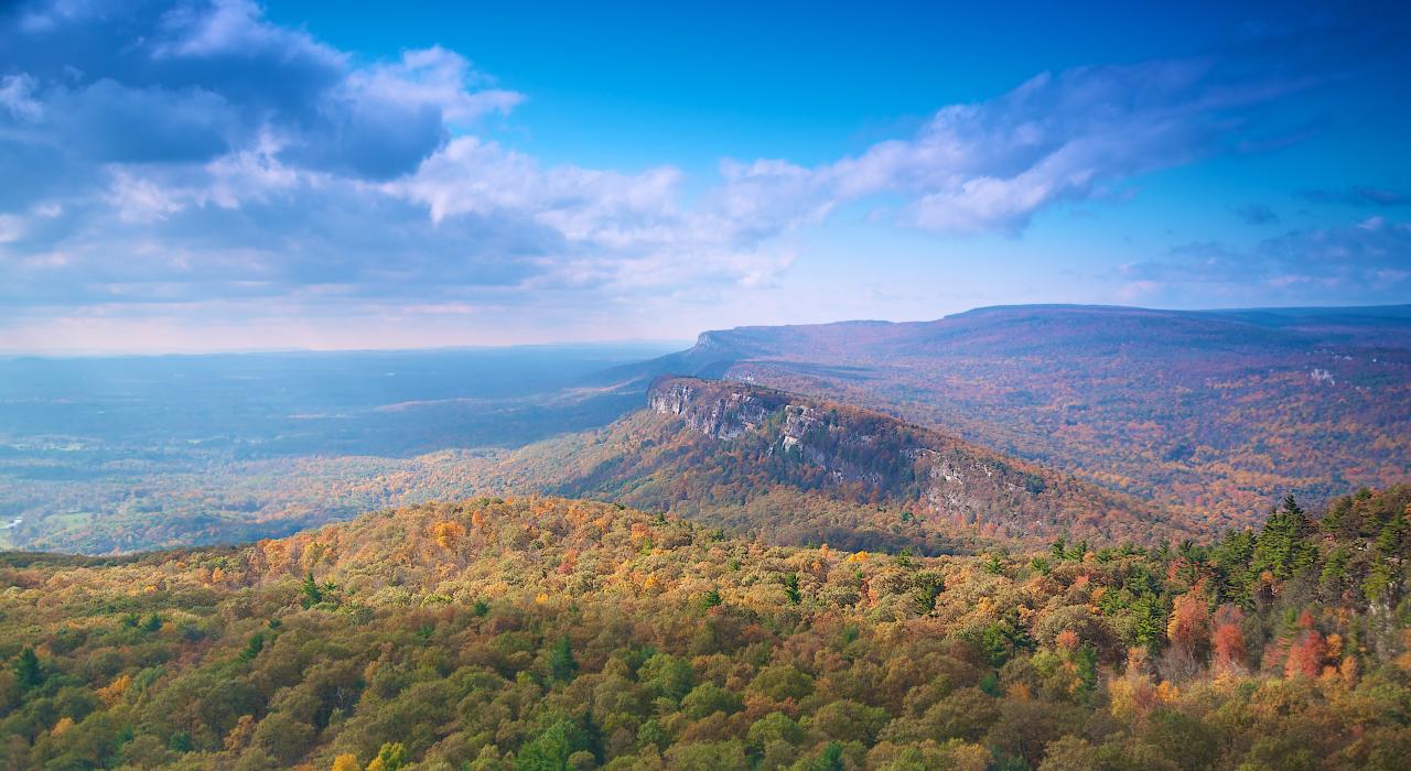 Autumn colors across Hudson Valley, New York