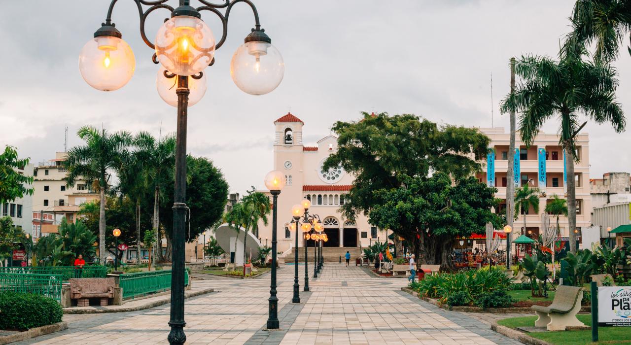 Una encantadora plaza histórica en Caguas