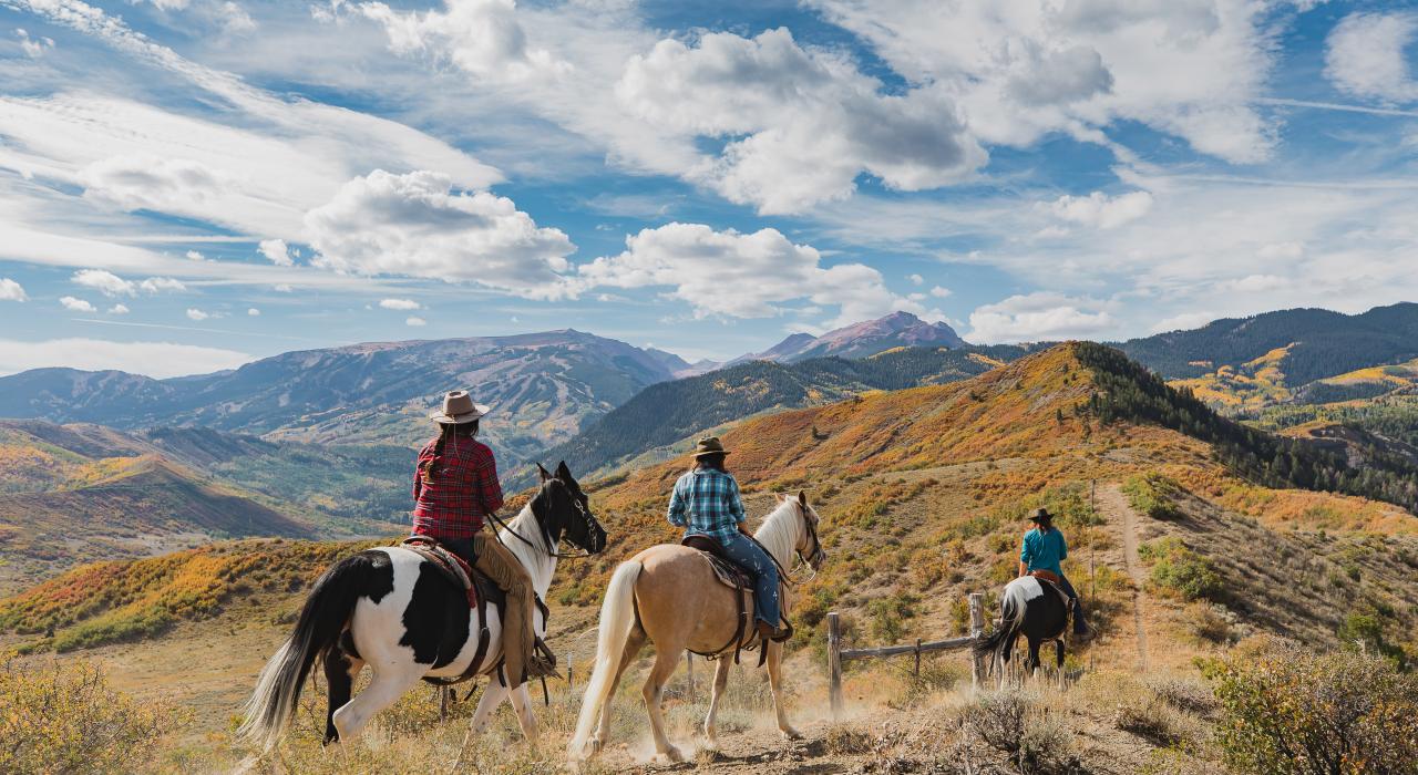 Paseos a caballo en las montañas que rodean Aspen y Snowmass, Colorado
